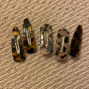 5 pc cheetah print hair clips